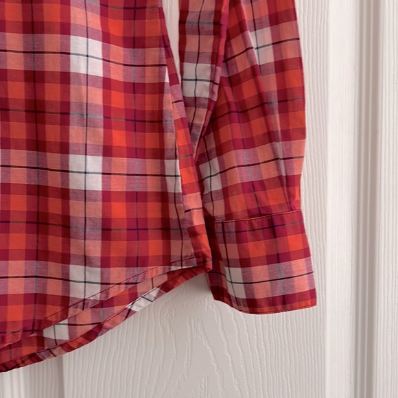 Banana Republic Women’s Tops soft wash plaid button down long sleeves size XS - Picture 4 of 6